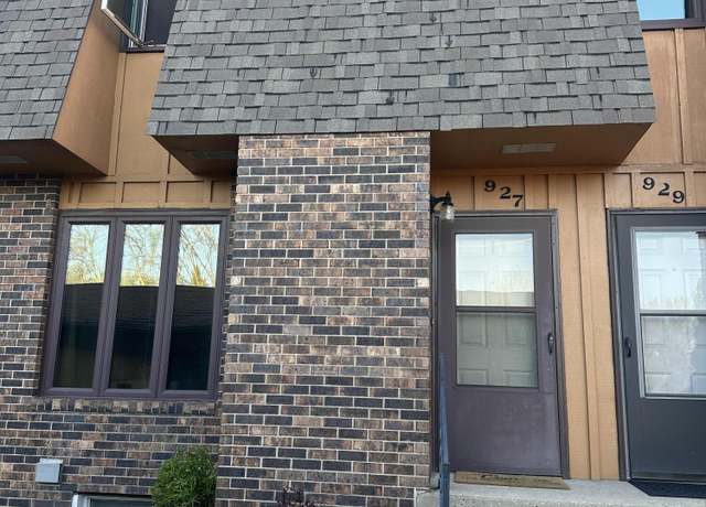 Property at 927 8th Ave NE, Jamestown, ND 58401, 2 beds, 1.5 baths