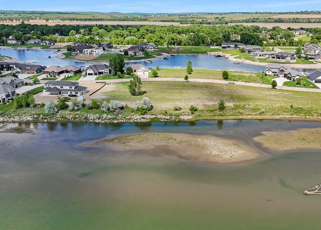Property at 6116 Misty Waters Dr, Bismarck, ND 58503