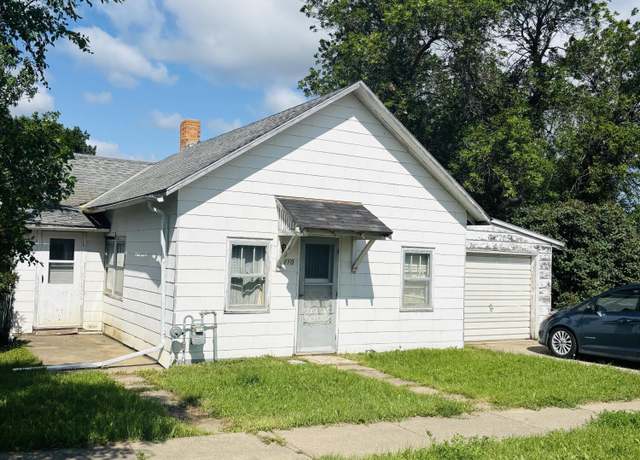 Property at 210 7th St S, New Salem, ND 58563, 3 beds, 1 bath
