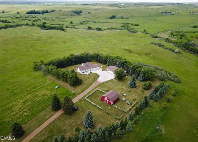 Property at 2100 84th Ave Nw Ave NW, Bismarck, ND 58503, 3 beds, 3 baths