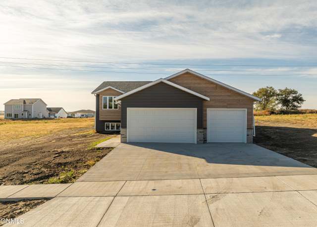 Property at 5517 Smette Bnd, Bismarck, ND 58504, 2 beds, 2 baths