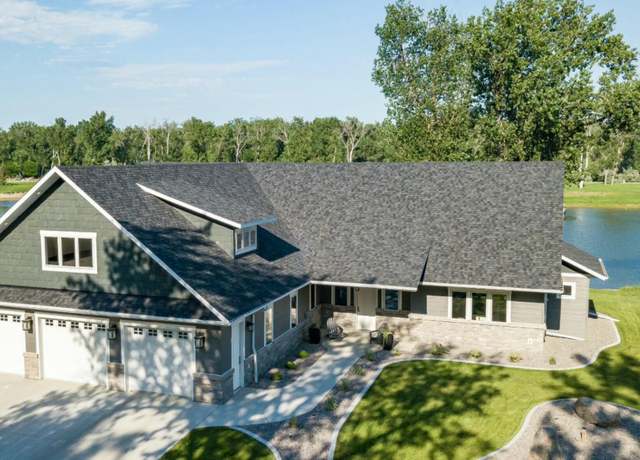 Property at 2607 Langer Ln, Bismarck, ND 58504, 5 beds, 5 baths