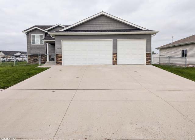 Property at 3910 Amari Loop NW, Mandan, ND 58554, 5 beds, 3 baths