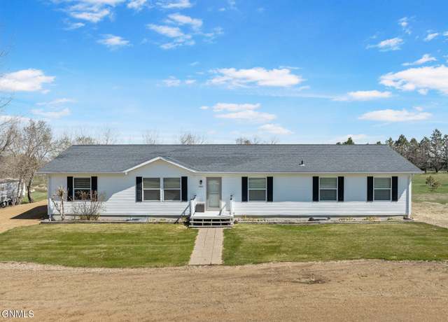 Property at 6881 2nd Avenue Cir E, Williston, ND 58801, 6 beds, 4 baths