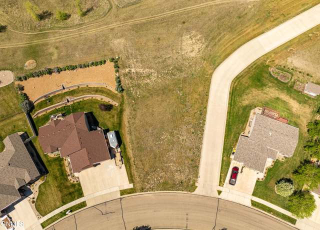 Property at 3016 Sleepy Hollow Lp Loop, Bismarck, ND 58501