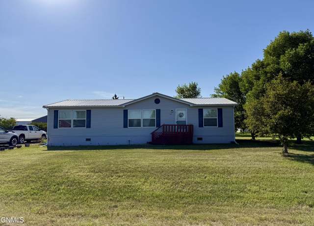Property at 3415 1st Ave E, Williston, ND 58801, 3 beds, 2 baths