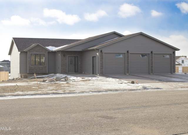 Property at 403 Marble Dr, Bismarck, ND 58503, 4 beds, 3 baths