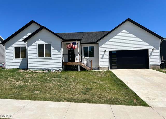 Property at 1116 Tara Ln SW, Watford City, ND 58854, 3 beds, 2 baths