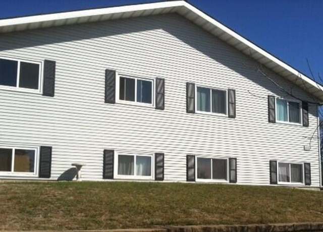 Property at 1008 1st St NE, Mandan, ND 58554, 15 beds, 8 baths