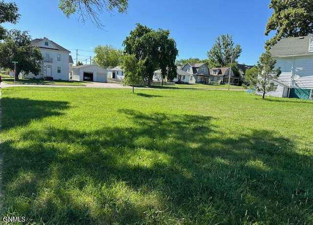 Property at 1202 E Rosser Ave, Bismarck, ND 58501