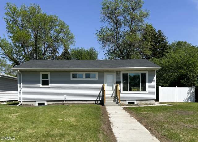 Property at 1628 4th Ave NE, Jamestown, ND 58401, 4 beds, 2 baths