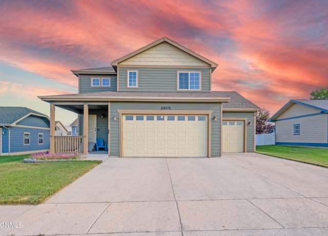 Property at 2801 24th St W, Williston, ND 58801, 3 beds, 3.5 baths