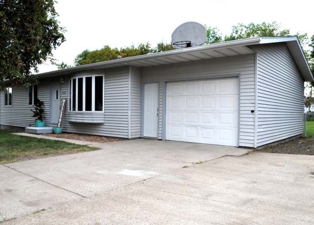 Property at 1606 Haroldson Ln, Menoken, ND 58558, 4 beds, 2 baths