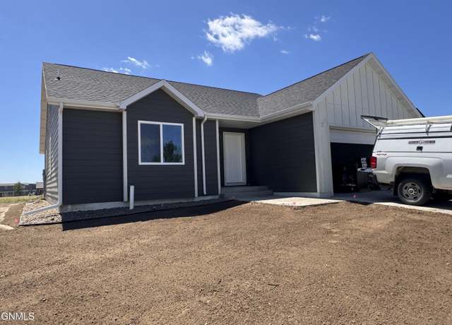 Property at 3317 10th Ave NE, Watford City, ND 58854, 3 beds, 2.5 baths