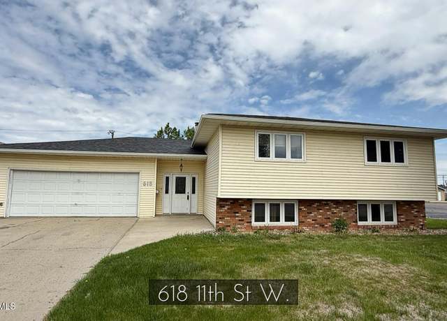 Property at 618 11th St W, Williston, ND 58801, 6 beds, 2.5 baths