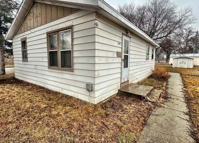 Property at 200 4th Ave SW, Mandan, ND 58554, 2 beds, 1 bath