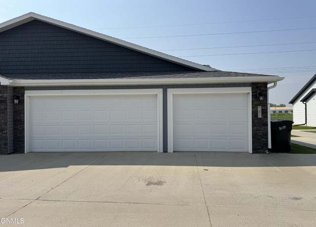 Property at 201 Kenner Loop, Bismarck, ND 58504, 2 beds, 2 baths