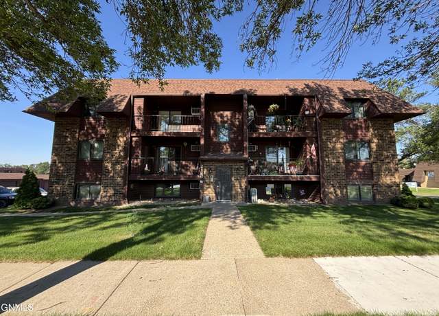 Property at 2126 Kavaney Dr N #10, Bismarck, ND 58501, 2 beds, 1 bath