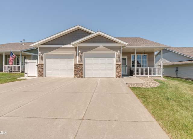Property at 2010 Calgary Ave E, Bismarck, ND 58503, 2 beds, 2 baths