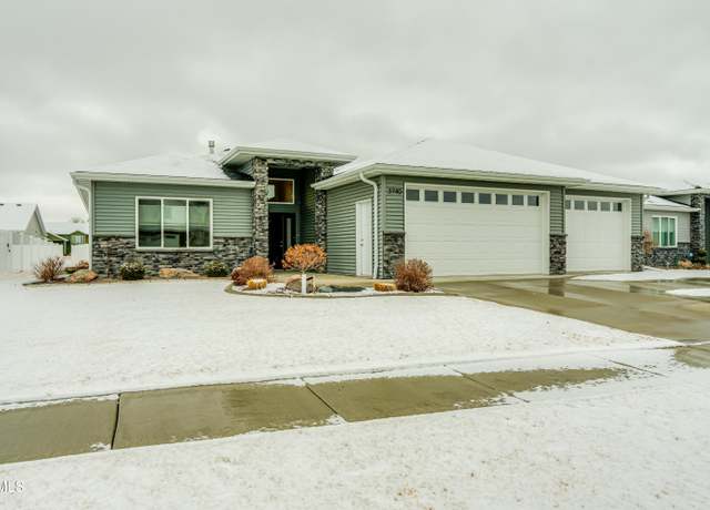 Property at 3740 Stacy Dr, Bismarck, ND 58504, 3 beds, 2 baths
