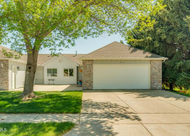 Property at 215 Aspen Ave, Bismarck, ND 58503, 3 beds, 3 baths
