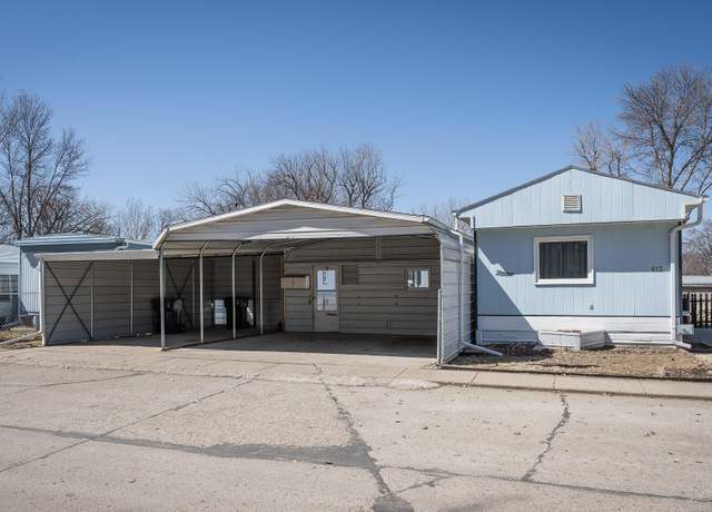Property at 613 Prairie Ln W, Mandan, ND 58554, 3 beds, 1 bath