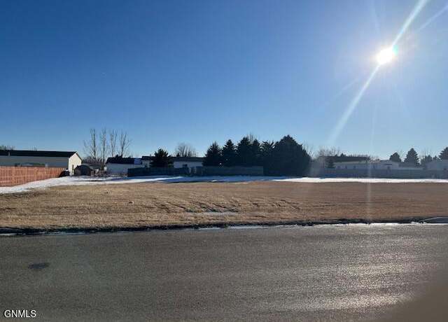 Property at 1503 10th St SW, Jamestown, ND 58401