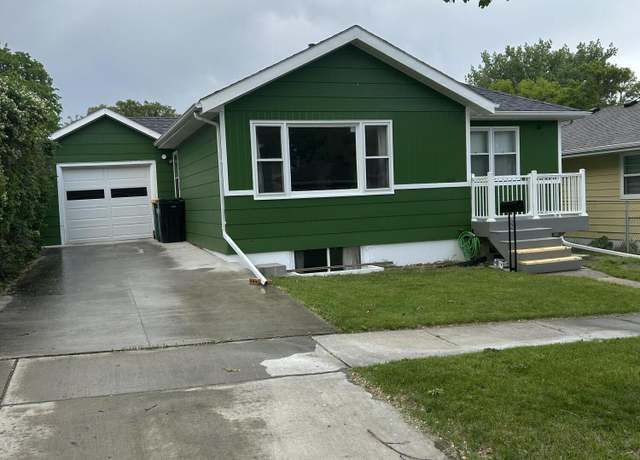 Property at 1818 E Ave D, Bismarck, ND 58501, 4 beds, 2 baths