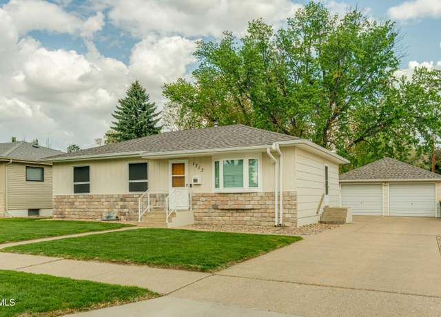 Property at 1713 Marian Dr, Bismarck, ND 58501, 5 beds, 2 baths