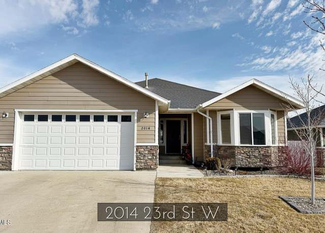 Property at 2014 23rd St W, Williston, ND 58801, 6 beds, 3 baths