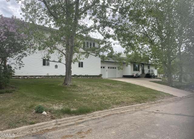 Property at 401 1st St N, Wilton, ND 58579, 8 beds, 4.5 baths