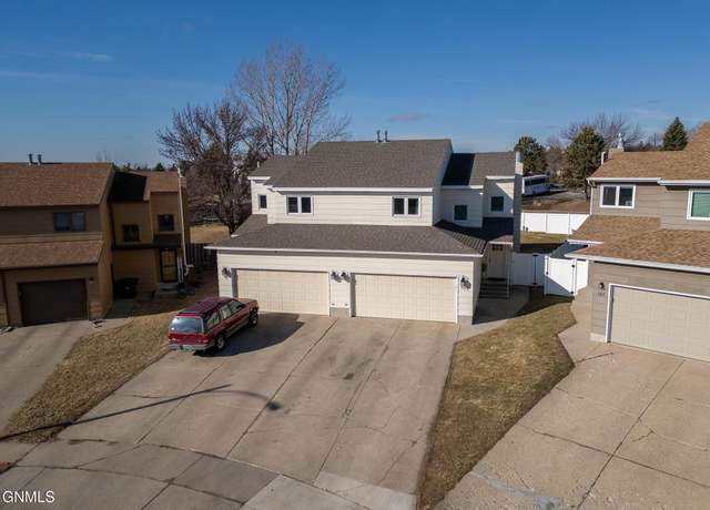 Property at 109 Brandon Dr, Bismarck, ND 58503, 4 beds, 2.5 baths