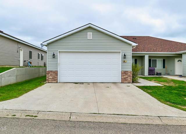 Property at 115 Hilltop Way, Stanley, ND 58784, 3 beds, 2 baths