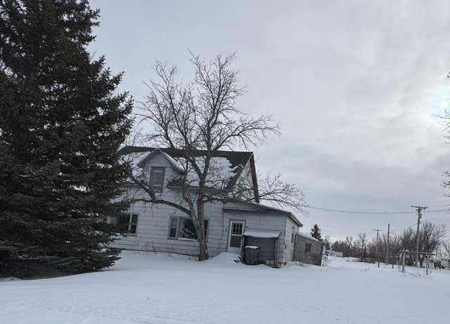 Property at 301 4th Ave W, Columbus, ND 58727, 3 beds, 2 baths