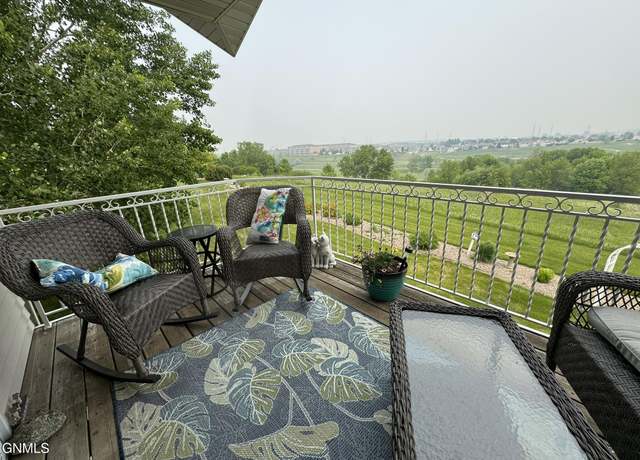 Property at 2911 Arizona Dr #3, Bismarck, ND 58503, 2 beds, 1 bath