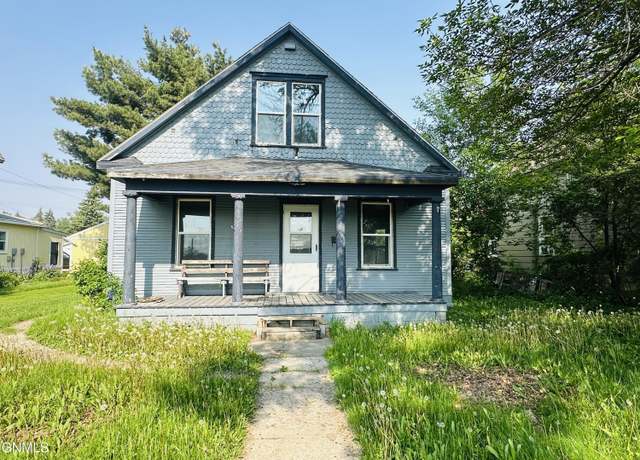 Property at 312 4th Ave NE, Jamestown, ND 58401, 3 beds, 2 baths