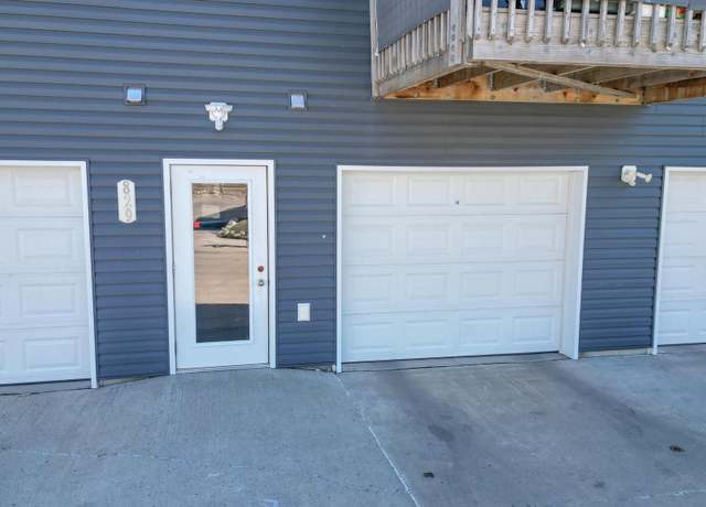 Property at 829 Canada Ave #14, Bismarck, ND 58503, 2 beds, 2 baths