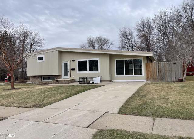 Property at 227 16th Ave NE, Jamestown, ND 58401, 4 beds, 2 baths