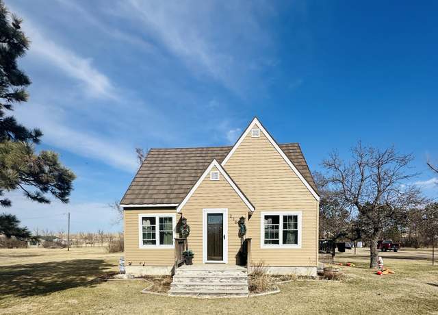 Property at 218 Jefferson Ave N, Ypsilanti, ND 58497, 3 beds, 1.5 baths