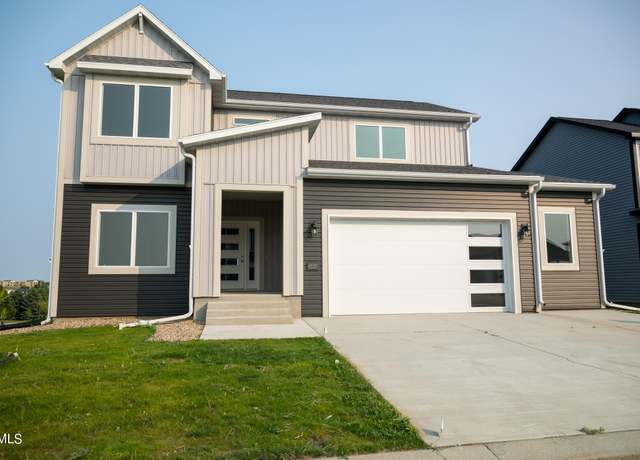 Property at 4837 Cornice Lp Loop, Bismarck, ND 58503, 6 beds, 3.5 baths