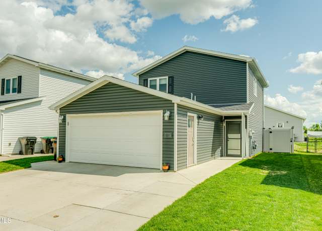 Property at 6979 Majestic Lp Loop, Bismarck, ND 58504, 3 beds, 2.5 baths