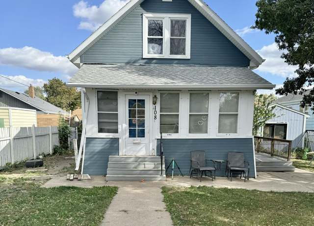Property at 108 11th Ave NW, Mandan, ND 58554, 3 beds, 3 baths