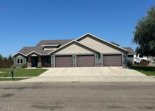 Property at 4412 Borden Harbor Dr SE, Mandan, ND 58554, 4 beds, 3 baths