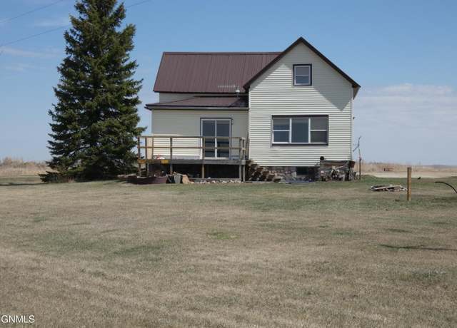 Property at 630 6 Ave NE, Mcclusky, ND 58463, 3 beds, 1 bath