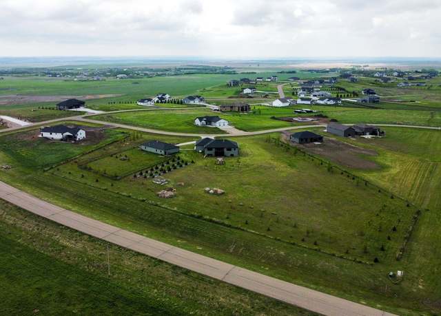 Property at 6605 Shoal Dr, Bismarck, ND 58503