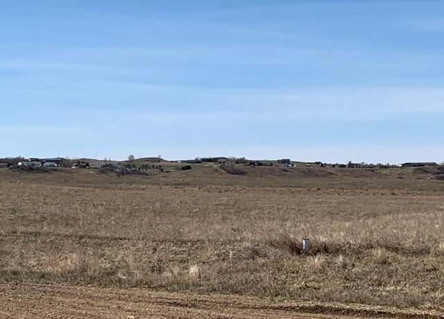 Property at 002 Labrador Dr, Mandan, ND 58554