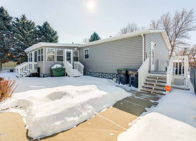 Property at 4405 Cortez Cir, Mandan, ND 58554, 3 beds, 2 baths