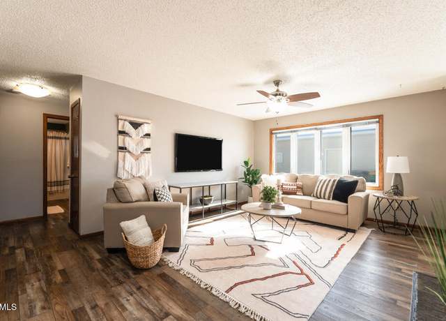 Property at 2117 Harmon Ave, Bismarck, ND 58501, 3 beds, 2 baths