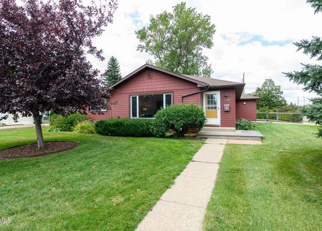 Property at 1120 Mandan St, Bismarck, ND 58501, 4 beds, 2 baths