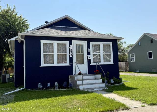 Property at 1324 Main St, Williston, ND 58801, 3 beds, 2 baths